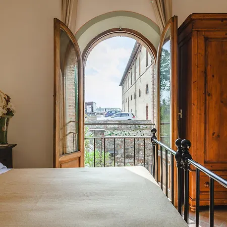 Foresteria Poggio Bonelli 3*