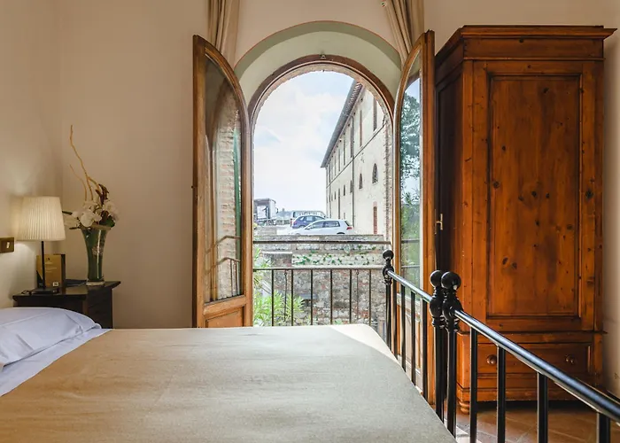 Foresteria Poggio Bonelli 3*